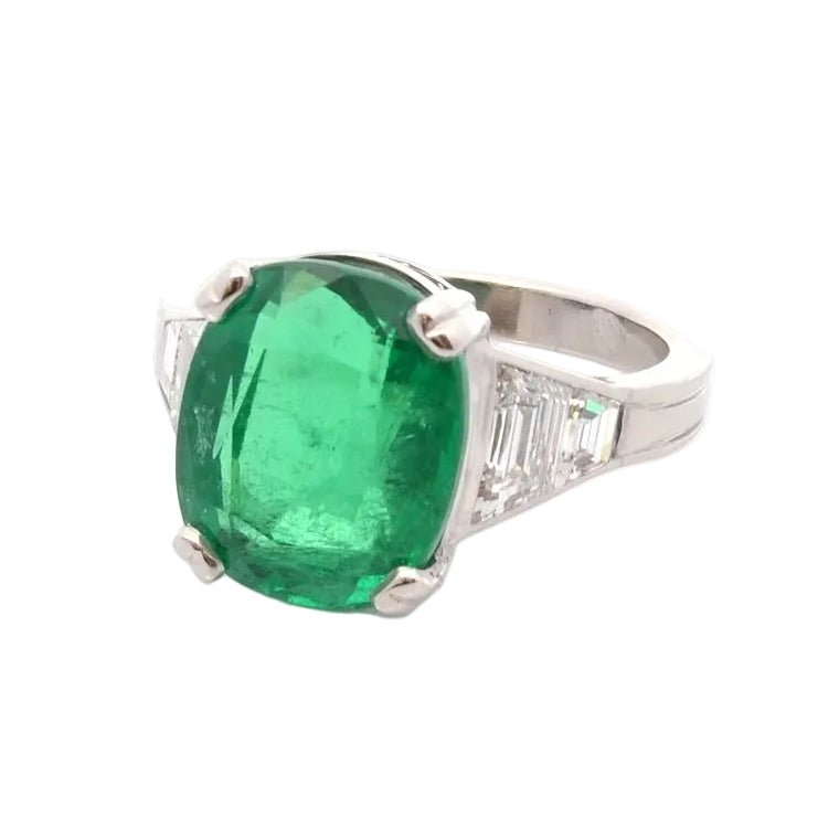 Bague en platine, émeraude et diamants - Castafiore