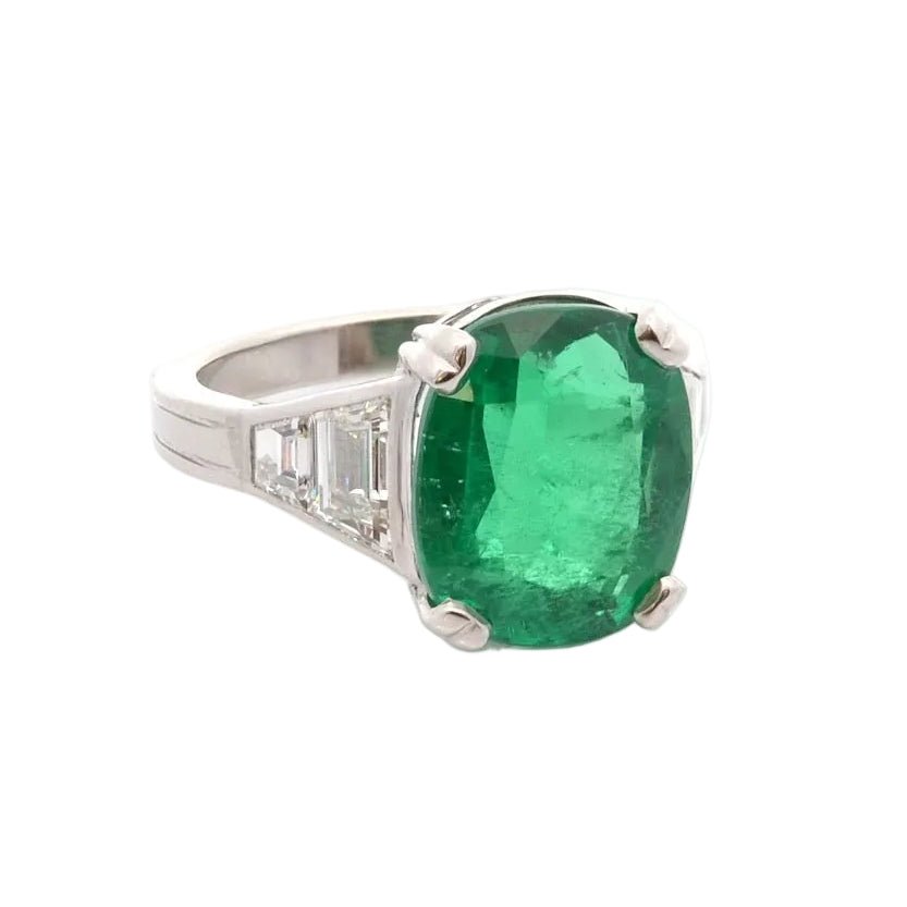 Bague en platine, émeraude et diamants - Castafiore