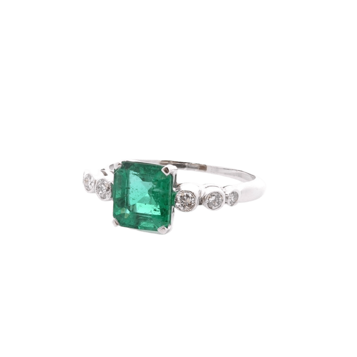 Bague en platine, émeraude et diamants - Castafiore