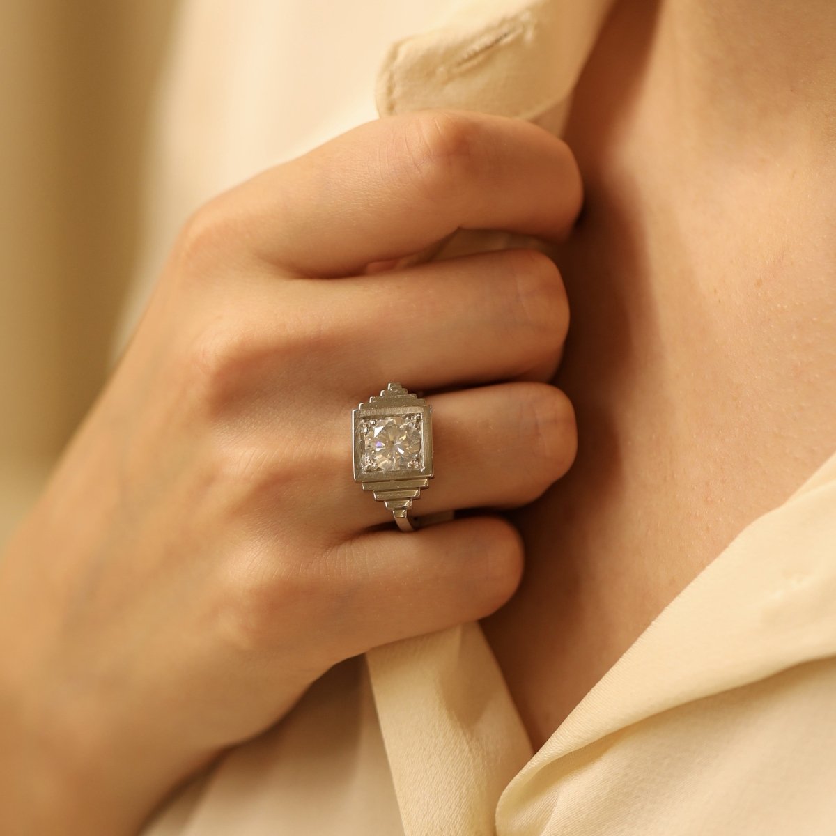 Bague en platine et diamant - Castafiore