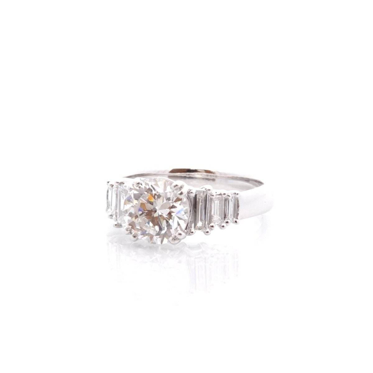 Bague en platine et diamants - Castafiore