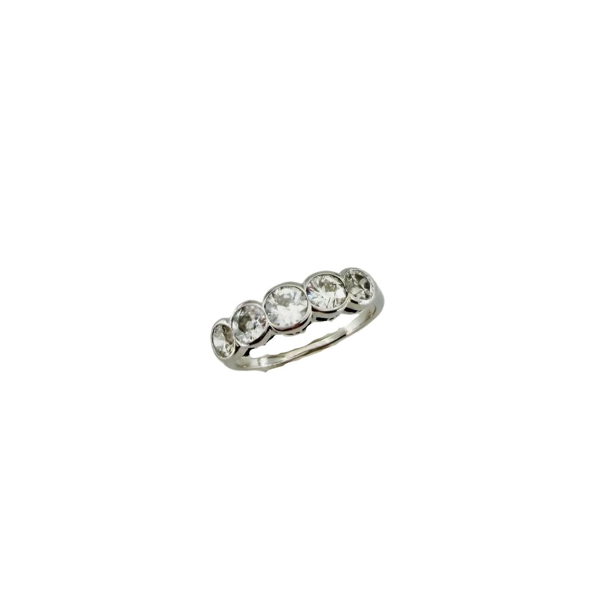 Bague en platine et diamants - Castafiore