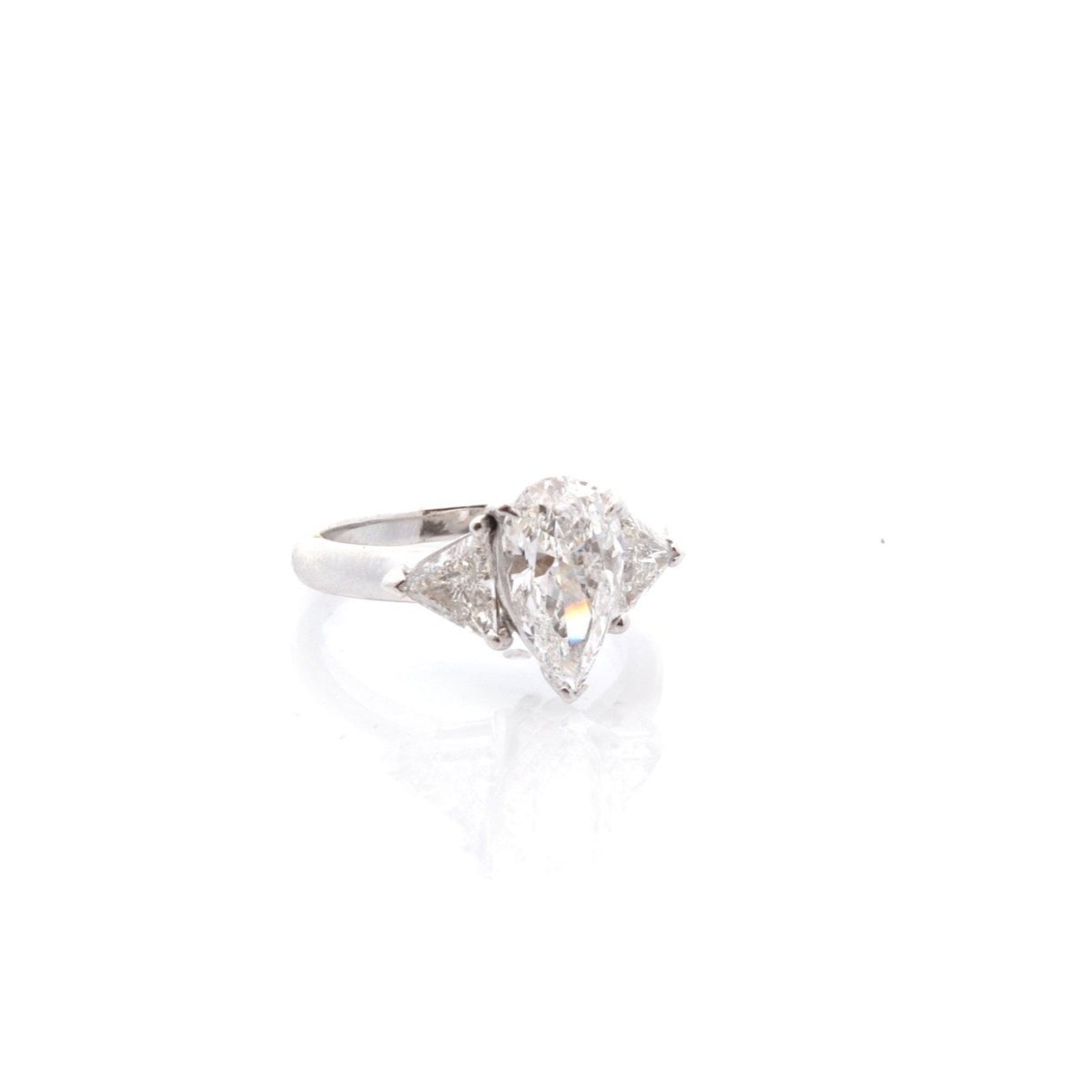 Bague en platine et diamants - Castafiore