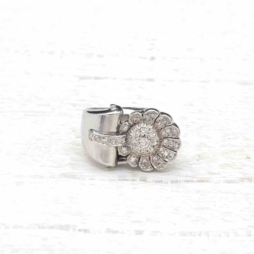 Bague en platine et diamants - Castafiore