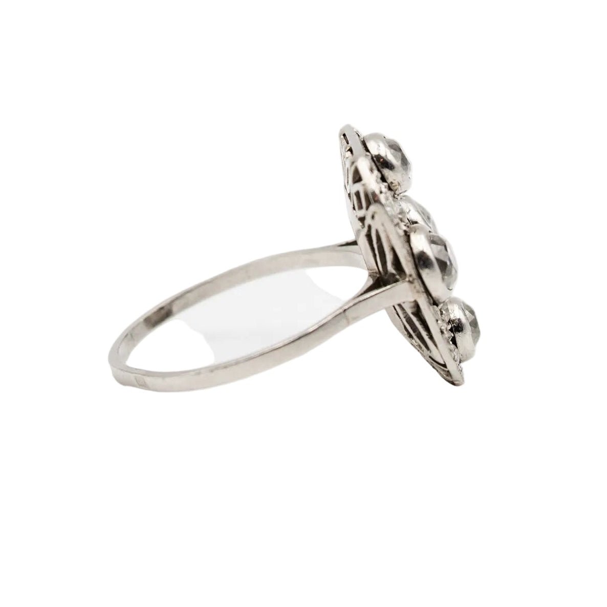 Bague en platine et diamants - Castafiore