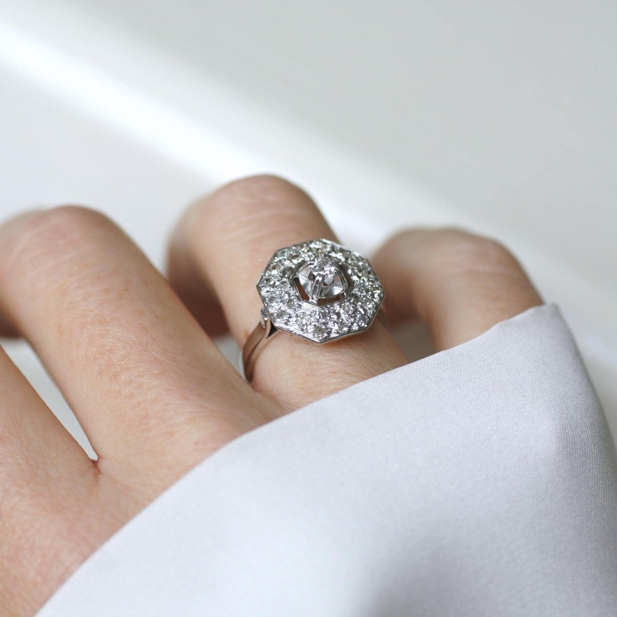 Bague en platine et diamants - Castafiore