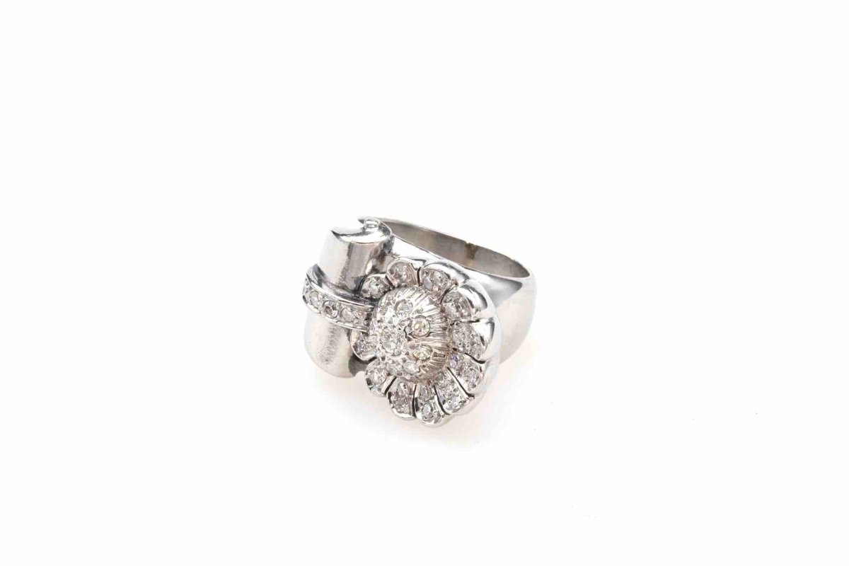 Bague en platine et diamants - Castafiore