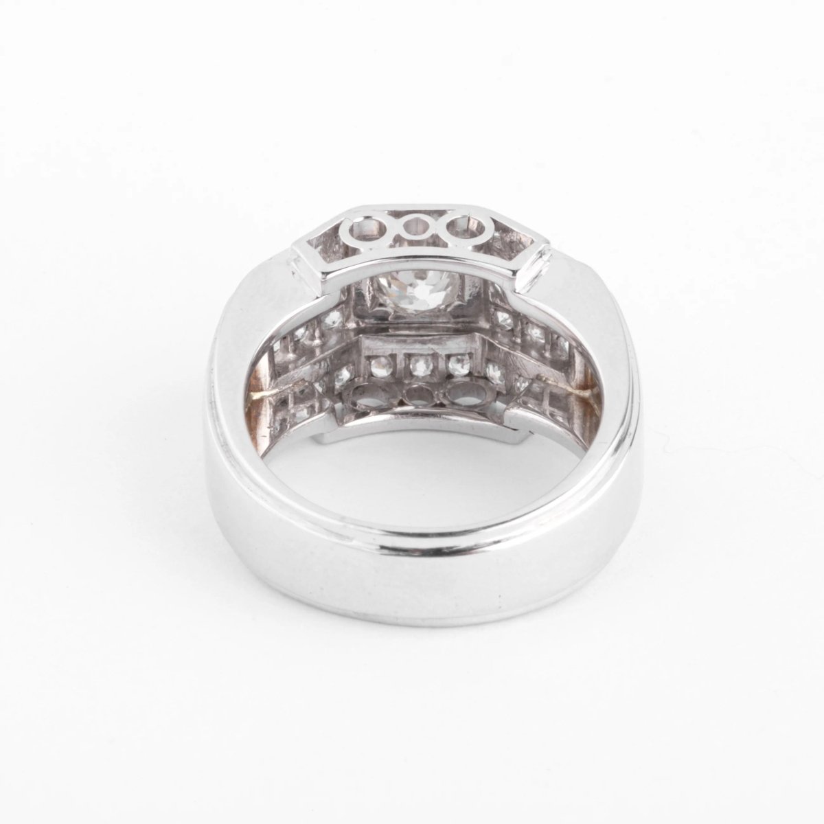 Bague en platine et diamants à gradins - Castafiore