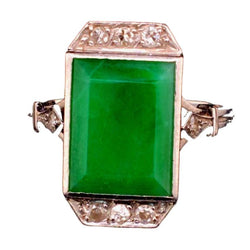 Bague en platine, jade, et diamants - Castafiore