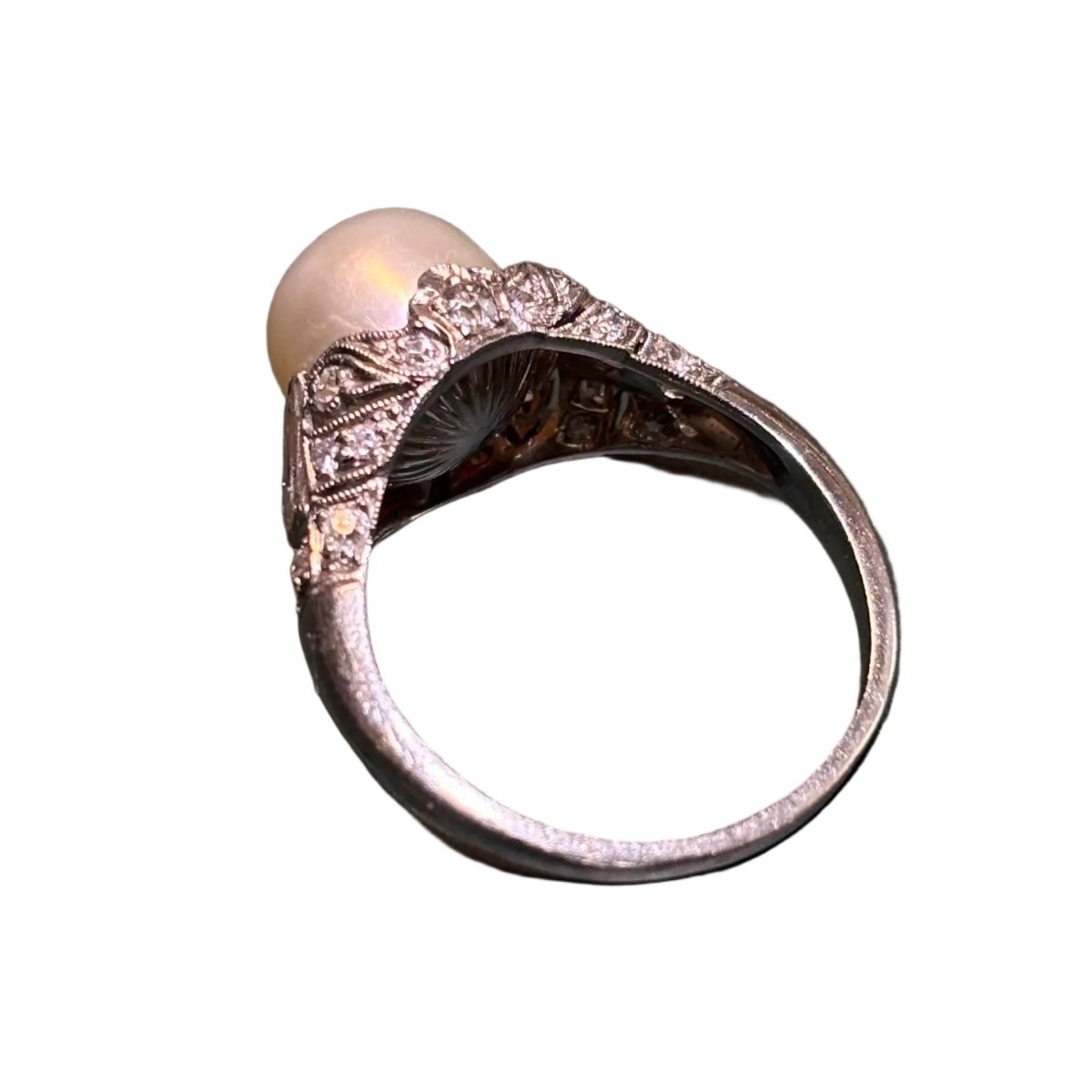 Bague en platine, perle et diamants - Castafiore