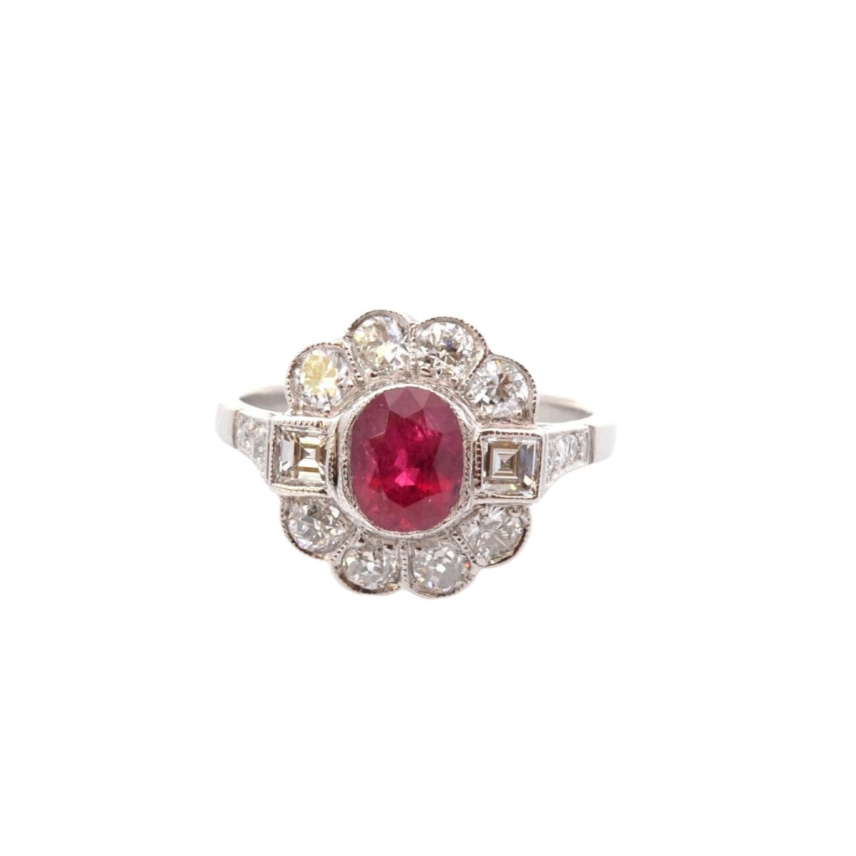 Bague en platine, rubis et diamants - Castafiore