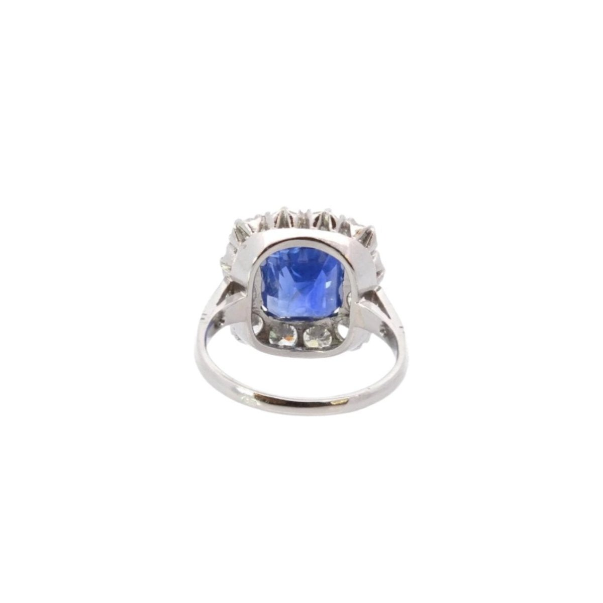 Bague en platine, saphir et diamants - Castafiore