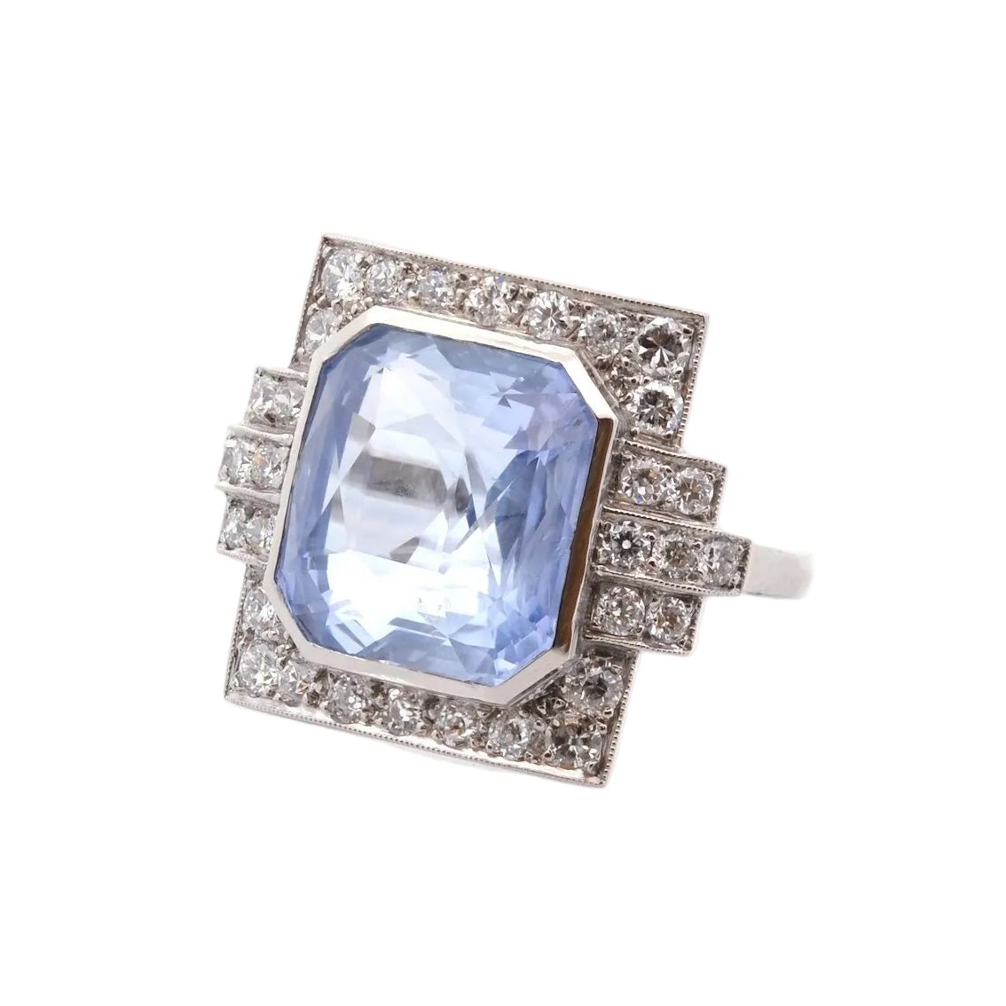 Bague en platine, saphir et diamants - Castafiore
