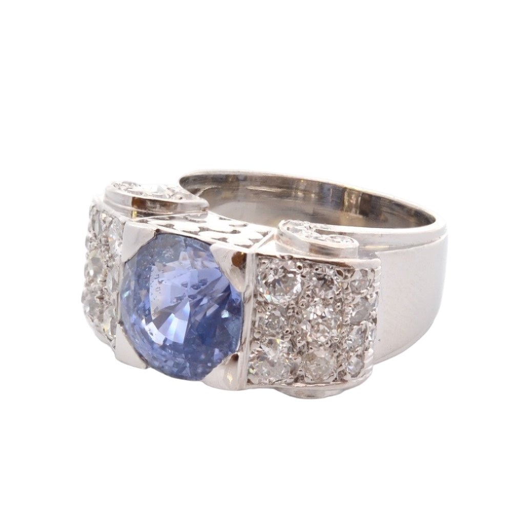 Bague en platine, saphir, et diamants - Castafiore