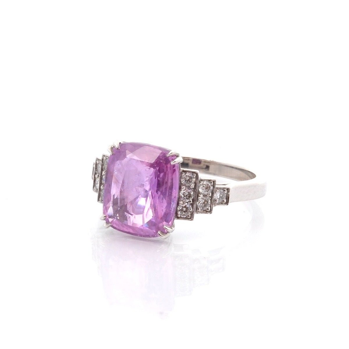 Bague en platine, saphir et diamants - Castafiore