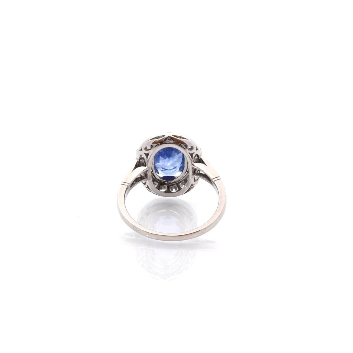 Bague en platine, saphir et diamants - Castafiore