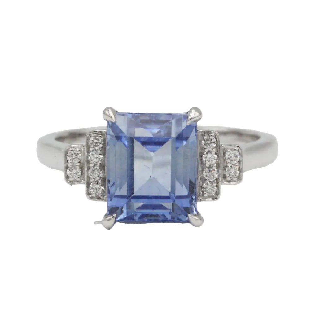 Bague en platine, saphir et diamants - Castafiore