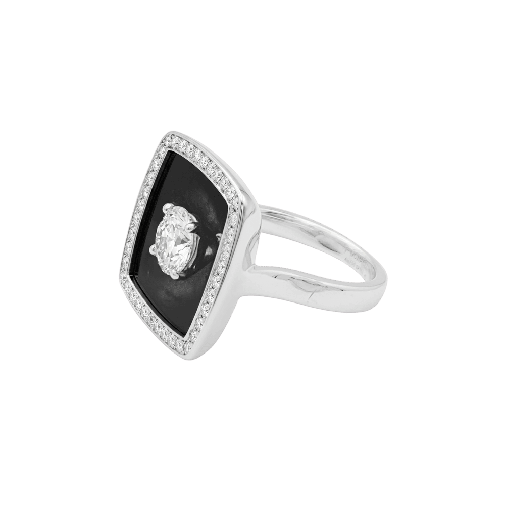 Bague Entourage CHANEL "Nuit noire" en or blanc, émail et diamants - Castafiore
