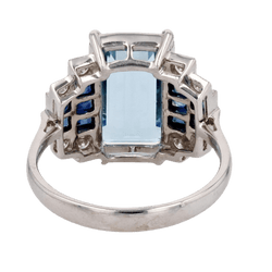 Bague Entourage en or blanc, aigue - marine, saphirs et diamants - Castafiore