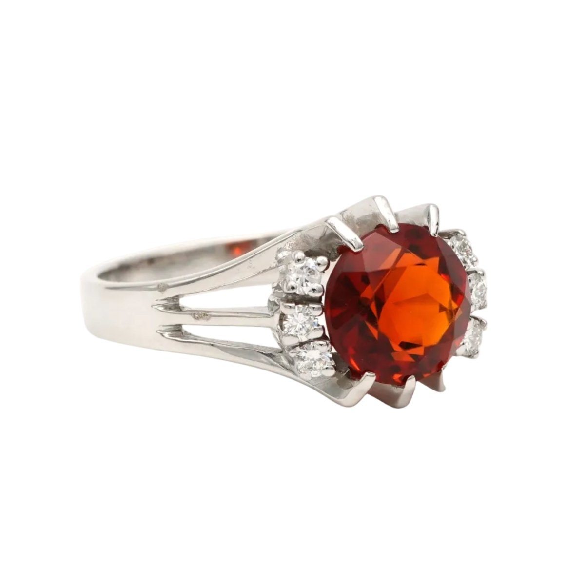 Bague Entourage en or blanc, citrine et diamants - Castafiore