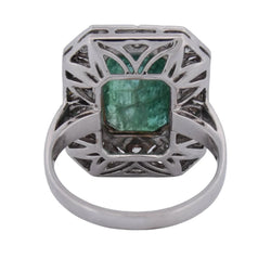 Bague Entourage en or blanc, émeraude et diamants - Castafiore