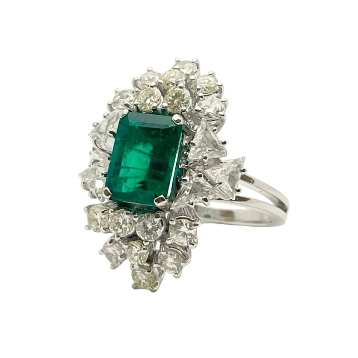 Bague Entourage en or blanc, émeraude et diamants - Castafiore