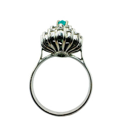 Bague Entourage en or blanc, émeraude et diamants - Castafiore