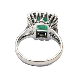 Bague Entourage en or blanc, émeraude et diamants - Castafiore