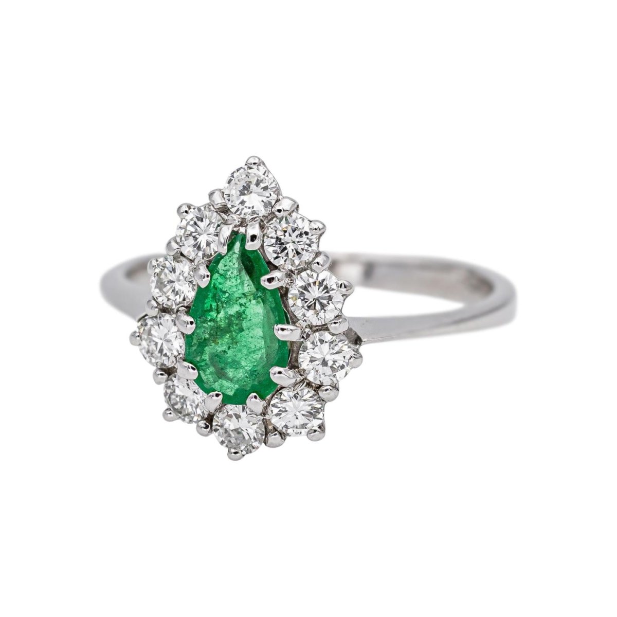 Bague Entourage en or blanc, émeraude et diamants - Castafiore