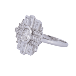 Bague Entourage en or blanc et diamants - Castafiore