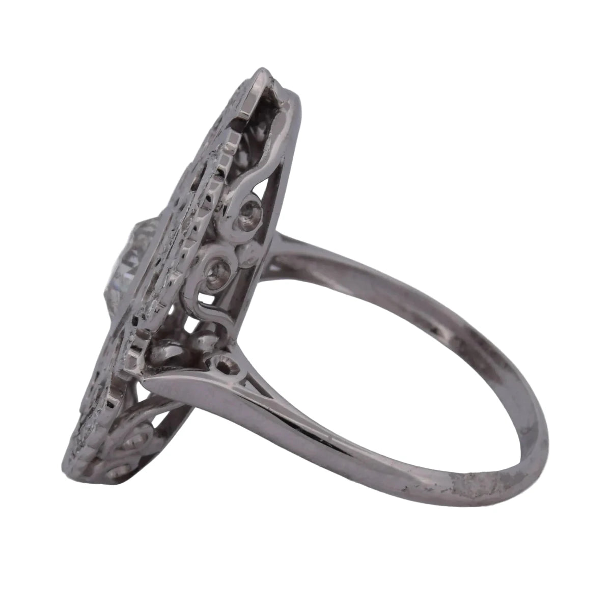 Bague Entourage en or blanc et diamants - Castafiore
