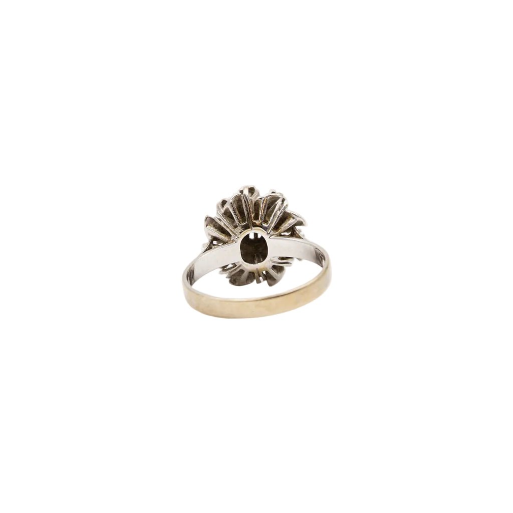 Bague Entourage en or blanc et diamants - Castafiore