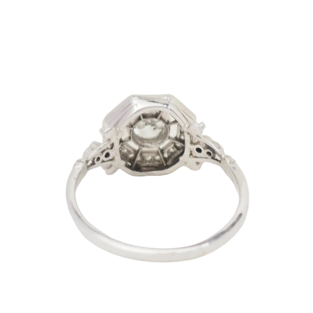 Bague Entourage en or blanc et diamants - Castafiore