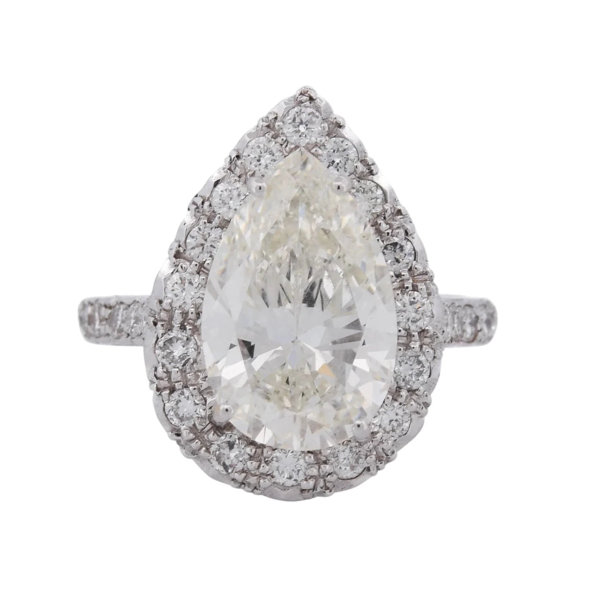 Bague Entourage en or blanc et diamants - Castafiore