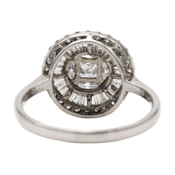 Bague Entourage en or blanc et diamants - Castafiore