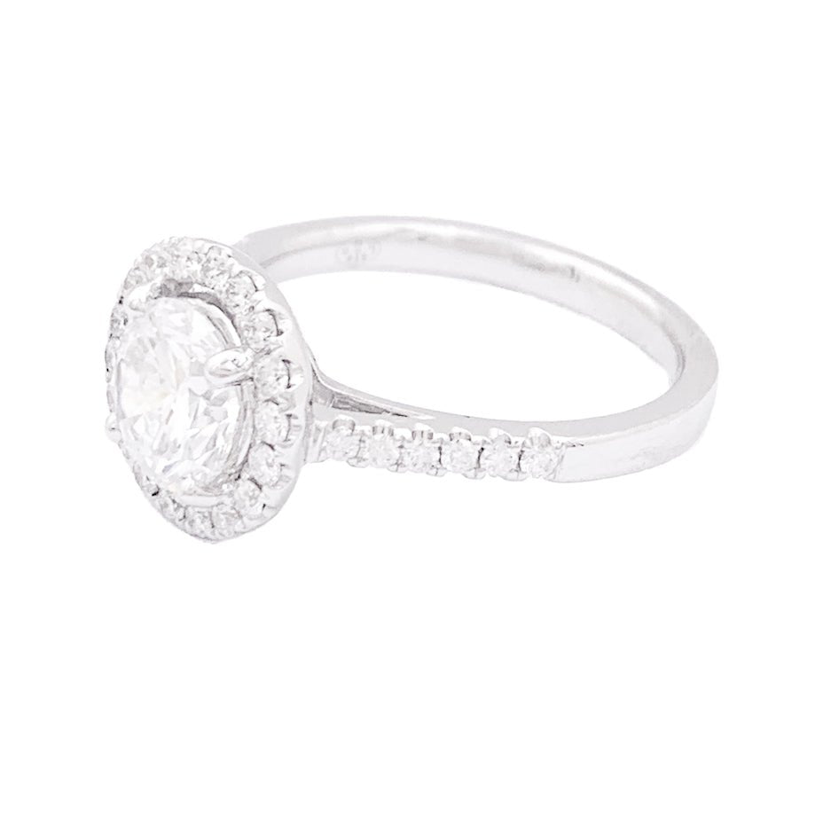 Bague Entourage en or blanc et diamants - Castafiore