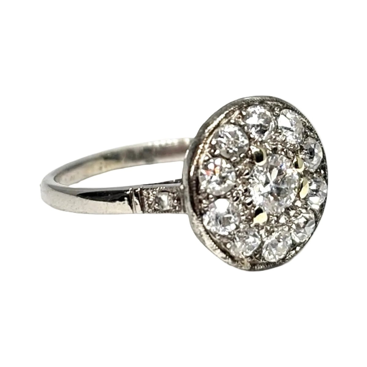Bague Entourage en or blanc et diamants - Castafiore