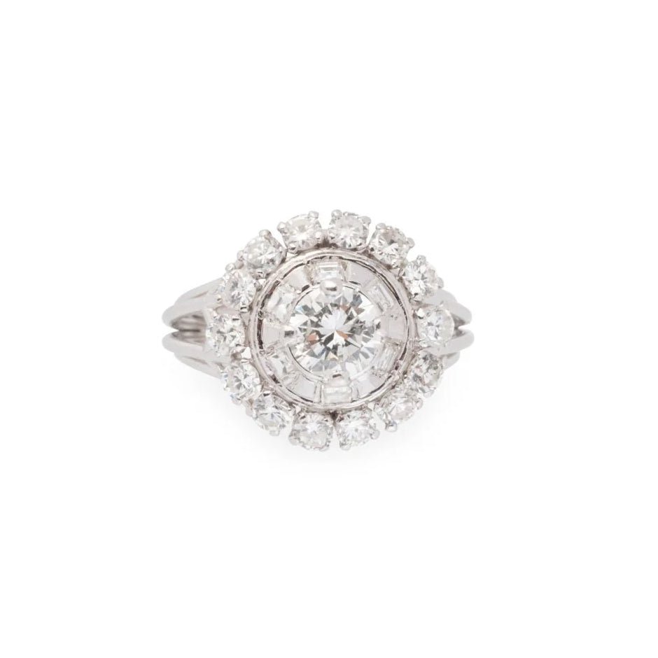 Bague Entourage en or blanc et diamants - Castafiore