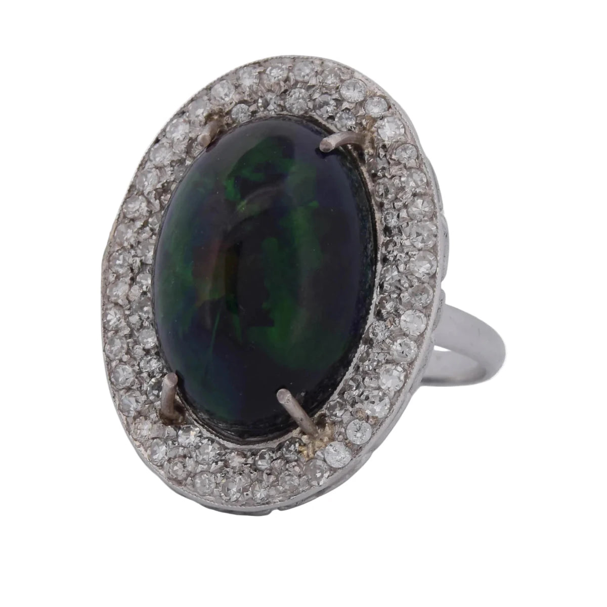Bague Entourage en or blanc, opale et diamants - Castafiore