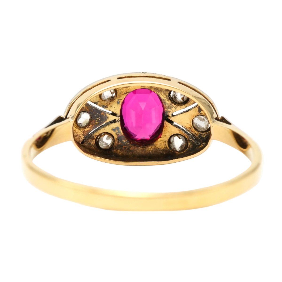 Bague Entourage en or blanc, or jaune, rubis et diamants - Castafiore