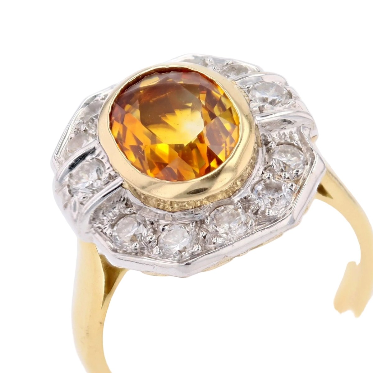 Bague Entourage en or blanc, or jaune, saphir et diamants - Castafiore