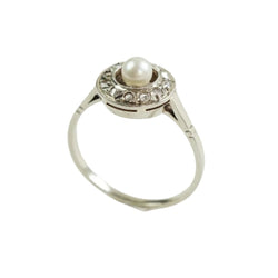 Bague Entourage en or blanc, perle et diamants - Castafiore