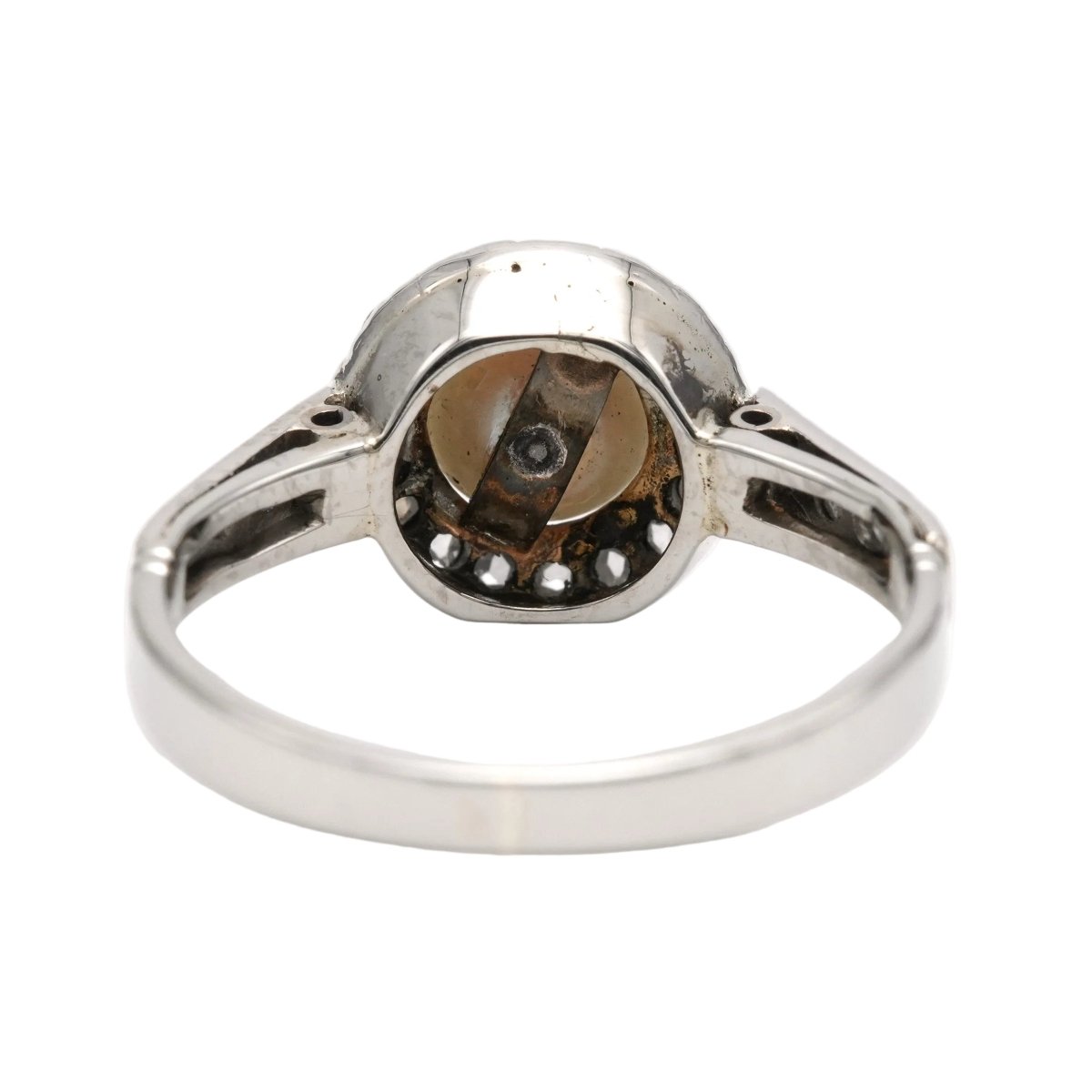 Bague Entourage en or blanc, perle et diamants - Castafiore