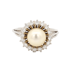 Bague Entourage en or blanc, perle et diamants - Castafiore