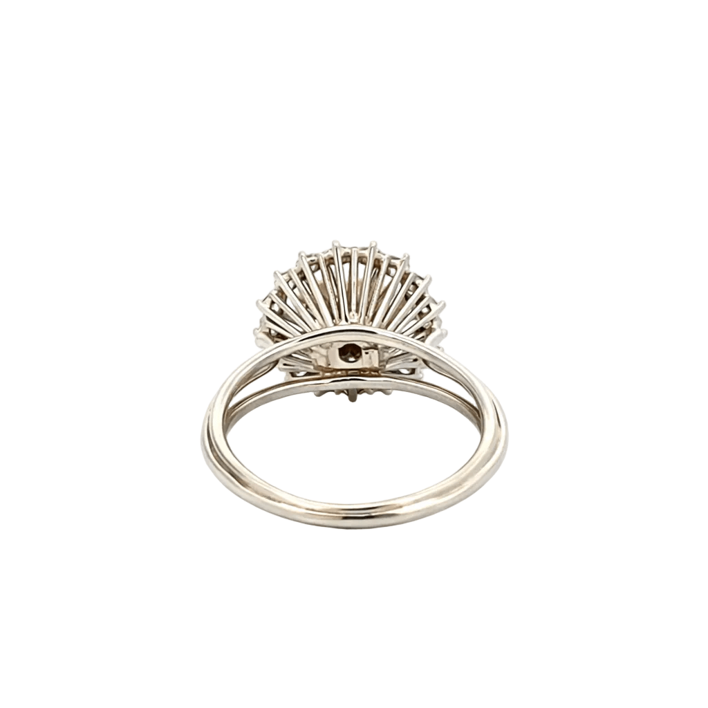 Bague Entourage en or blanc, perle et diamants - Castafiore