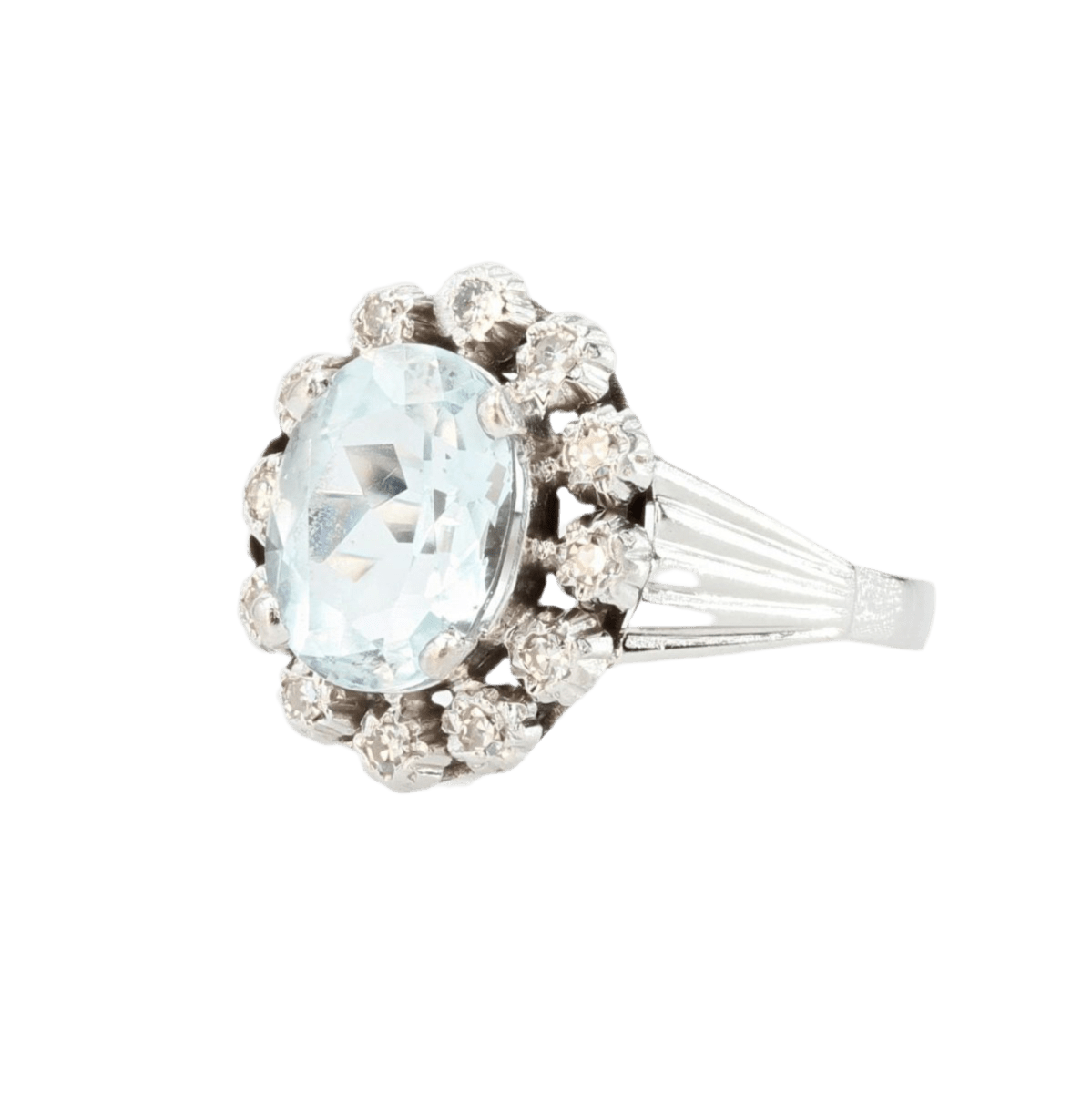 Bague Entourage en or blanc, platine, aigue - marine et diamants - Castafiore