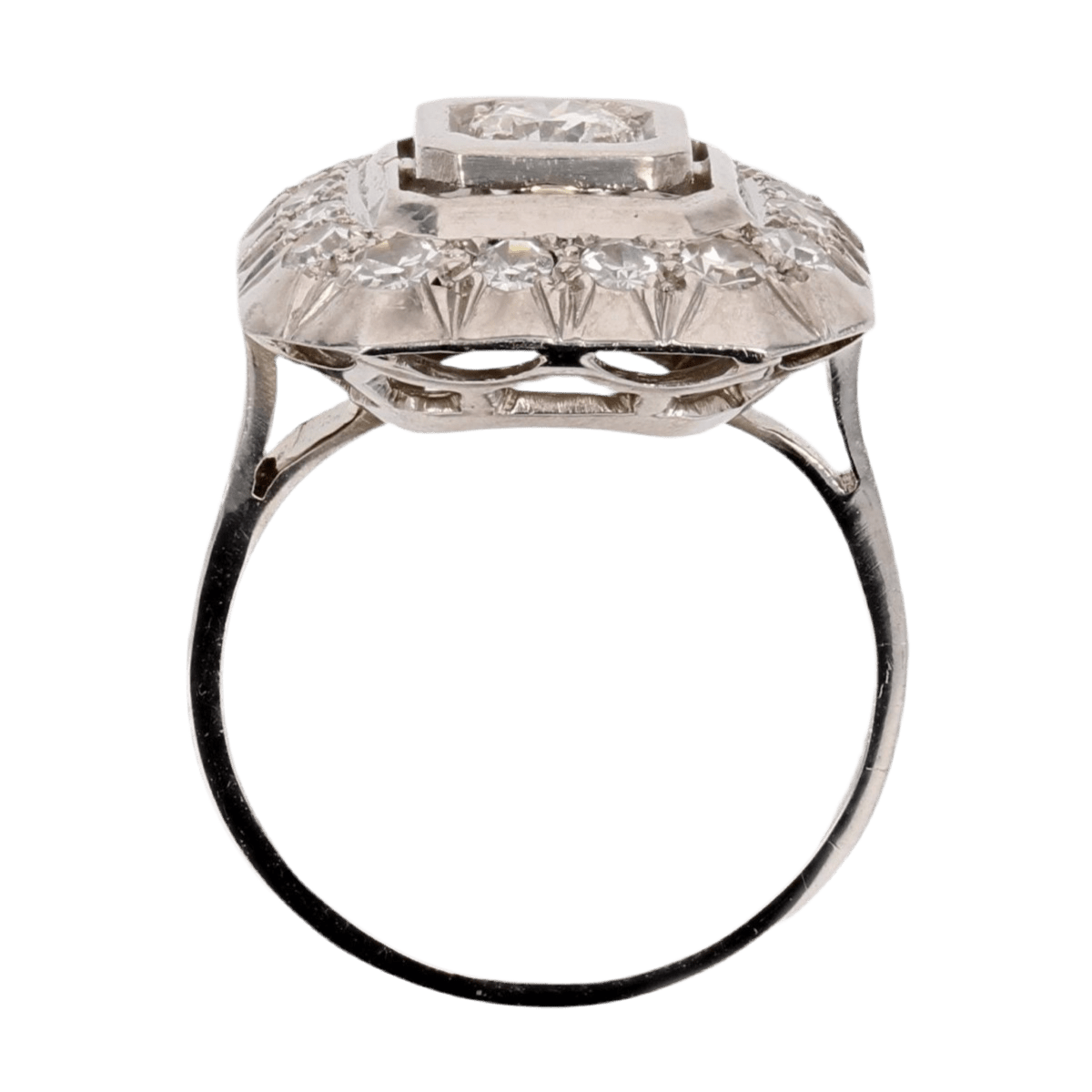 Bague Entourage en or blanc, platine et diamants - Castafiore