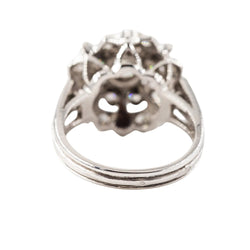Bague Entourage en or blanc, platine et diamants - Castafiore