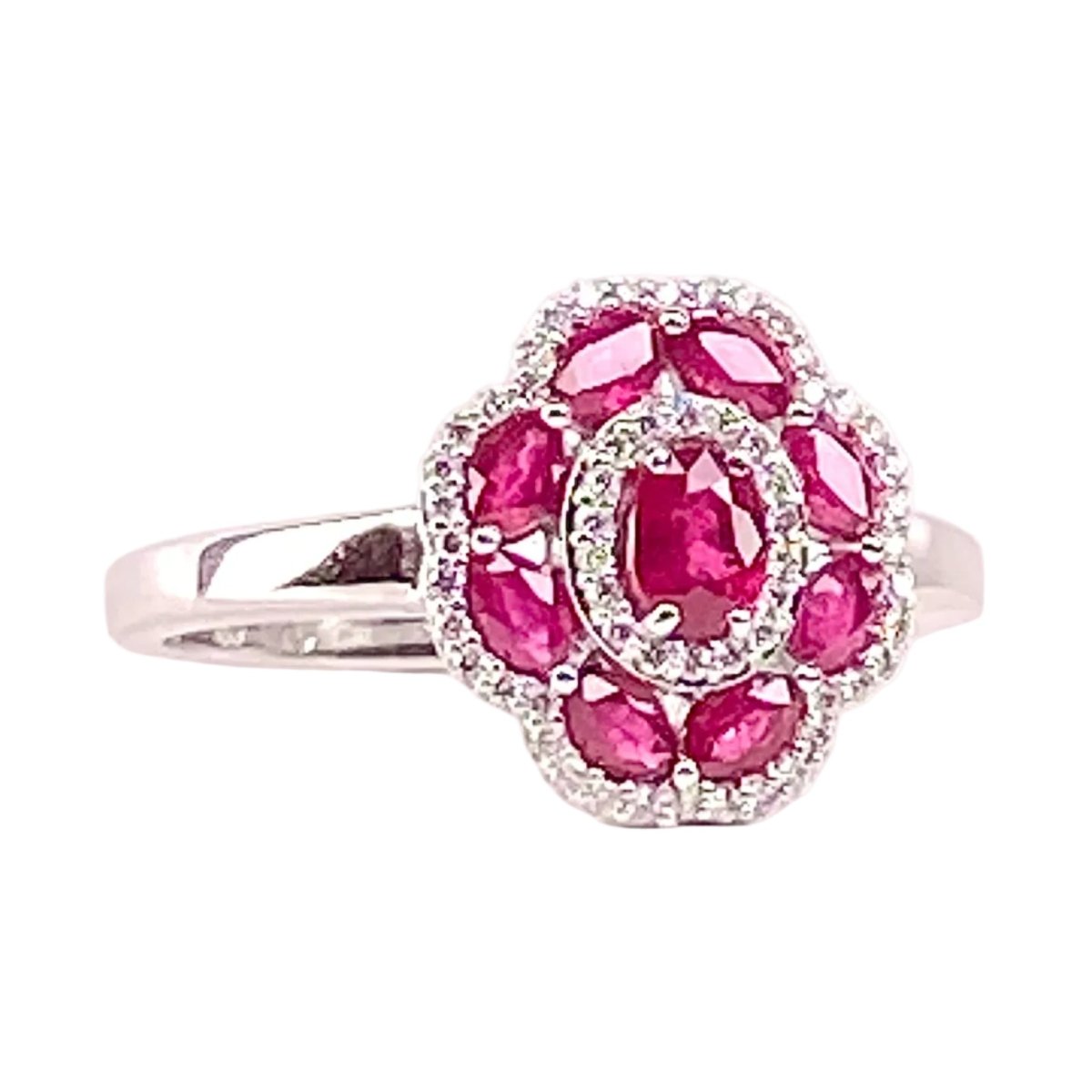 Bague Entourage en or blanc, rubis et diamants - Castafiore