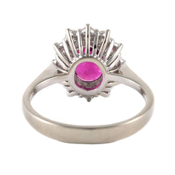 Bague Entourage en or blanc, rubis et diamants - Castafiore